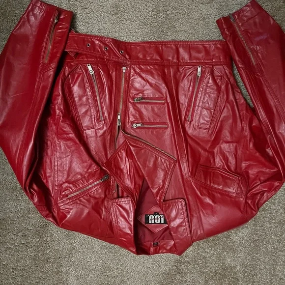 Vintage 80s genuine leather woman’s IOU red biker jacket - Picture 9 of 13